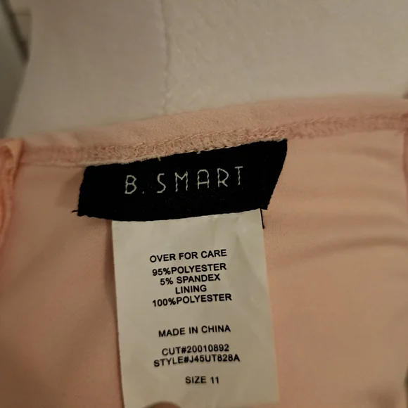 Elegant Pink Sleeveless Dress - Picture 13 of 13